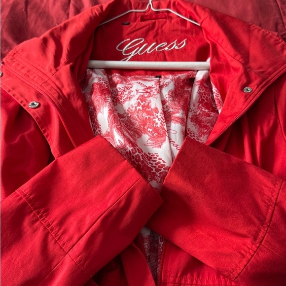 🧥Exquisite Vintage Late 2000’s Guess Women's Red Trench Coat - Picture 2 of 16